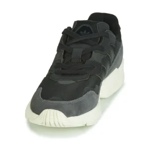 Adidas Originals – YUNG-96 Noir 12